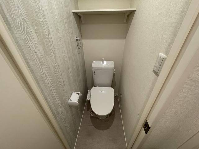 トイレ　ウォシュレット付きのトイレです。