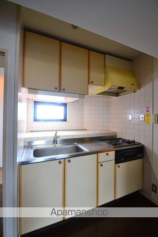 広島電鉄宇品線 宇品三丁目駅 徒歩10分 6階建 築38年のキッチン写真