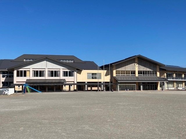 小学校　益子町立益子小学校（小学校）まで750m