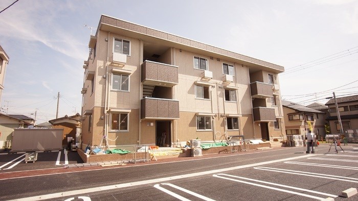 建物外観　2016年大和ハウス施工