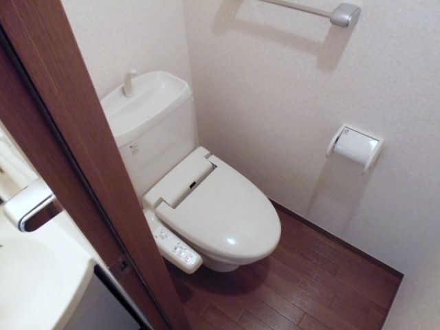 トイレ　※別部屋参照※