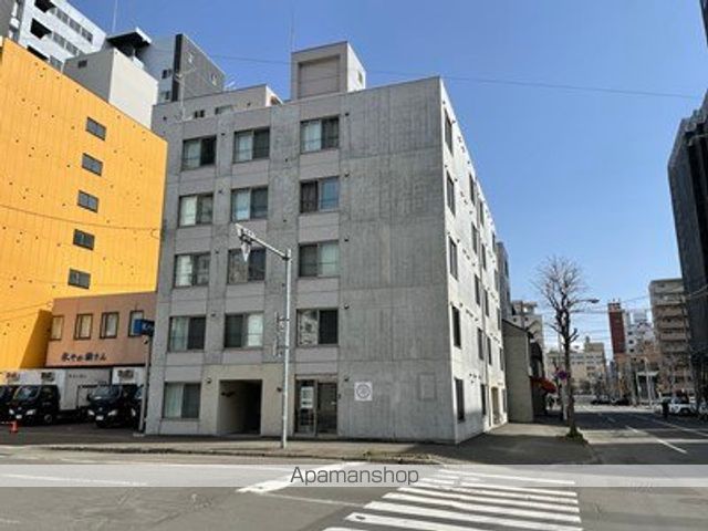 地下鉄南北線 すすきの駅 徒歩8分 築12年