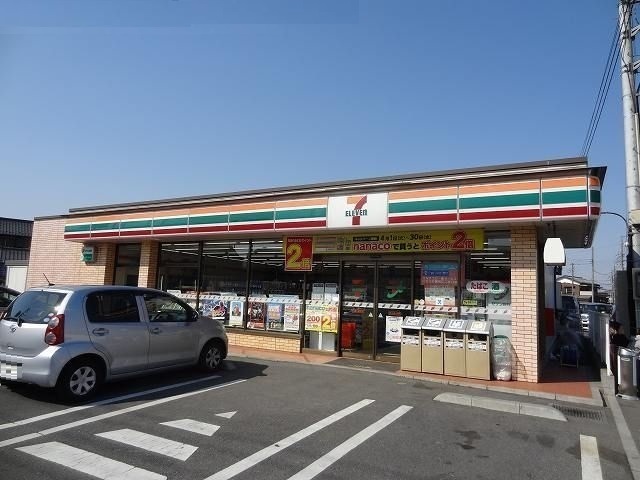 コンビニ　セブンイレブン八潮2丁目店（コンビニ）まで227m