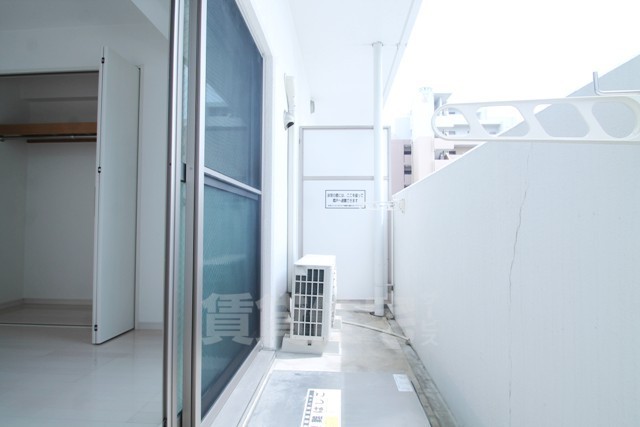 地下鉄御堂筋線 江坂駅 徒歩12分 8階建 築18年の内装写真