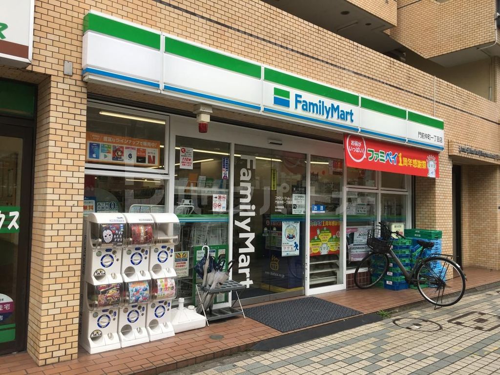 コンビニ　ファミリーマート門前仲町一丁目店（コンビニ）まで60m