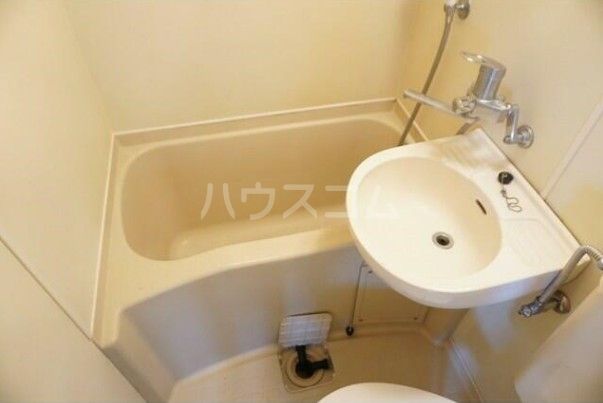 ファミーユ第2前川ビルの風呂写真