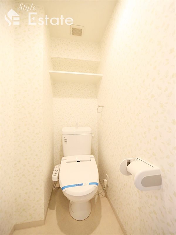 地下鉄東山線 藤が丘駅 徒歩13分 9階建 築14年のトイレ写真