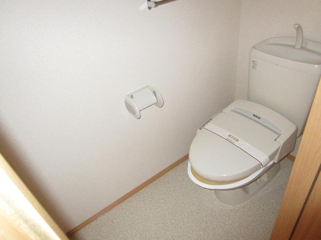 トイレ　ウォッシュレット付です