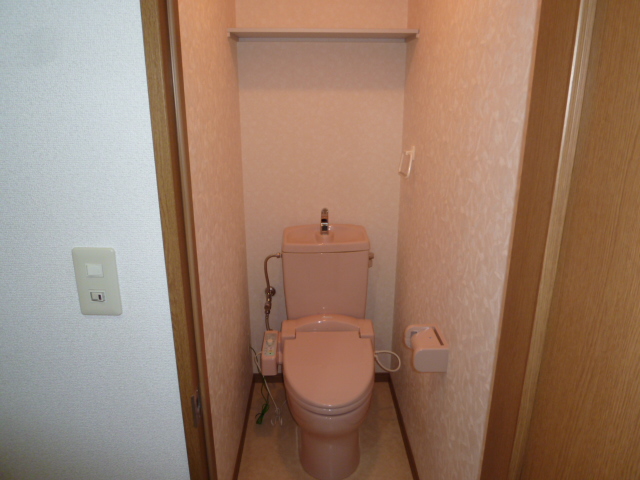 トイレ　シャワートイレでスッキリ