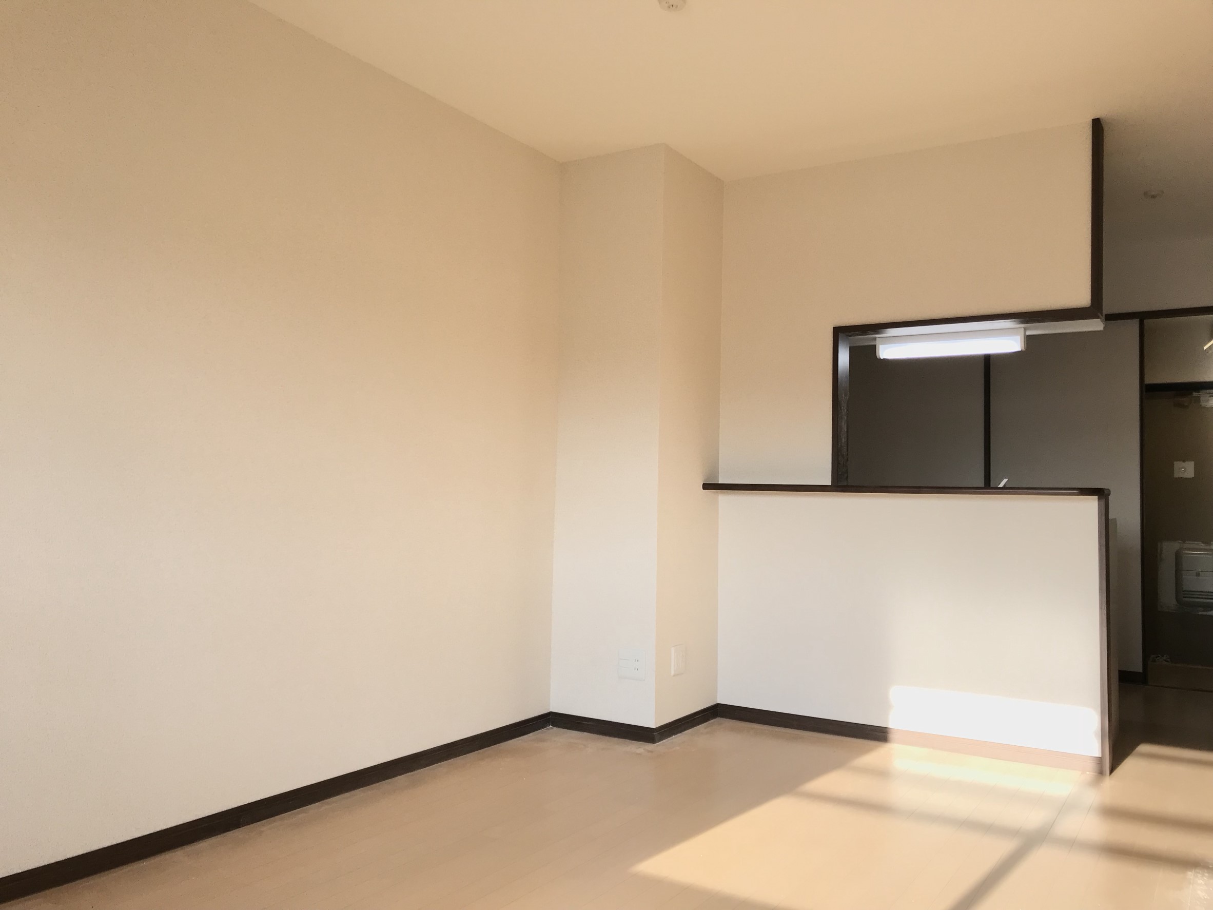 イングレッソ水江 5階建てマンションの居間写真