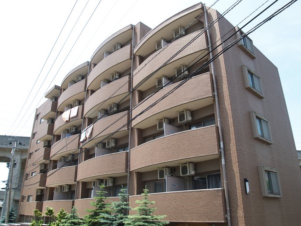 仙台市若林区連坊小路のマンションの建物外観