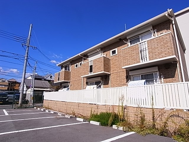 神戸市須磨区松風町のアパートの建物外観