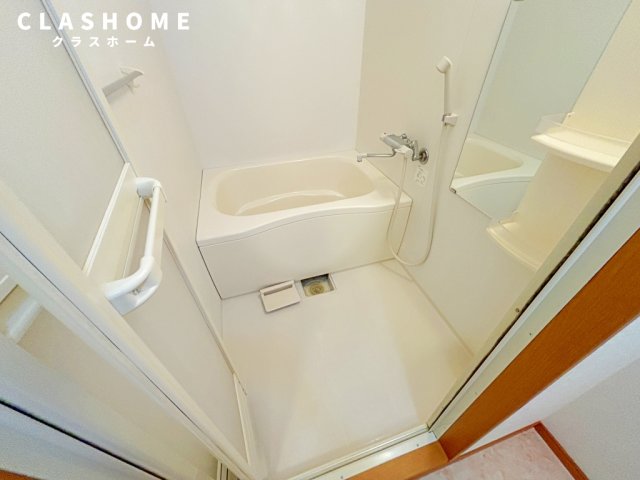 バス・シャワールーム　同物件の別部屋になります。