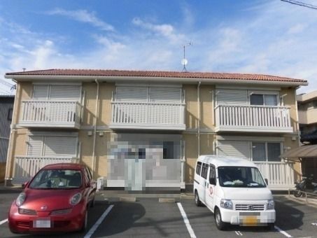 和歌山市松江北のアパートの建物外観