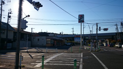 【豊田市京町のマンションのコンビニ】