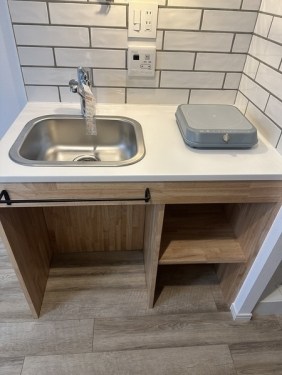 キッチン　IHコンロ付き