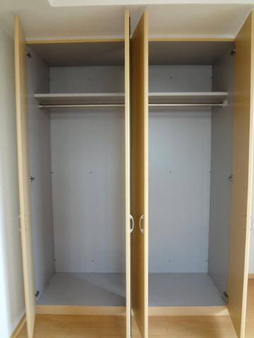 収納　リビング　クローゼット