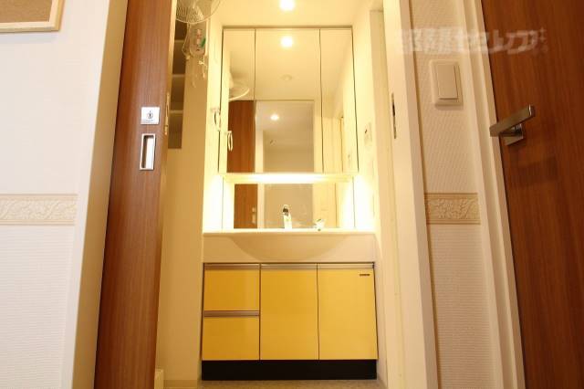 洗面設備　洗面脱衣スペースです。