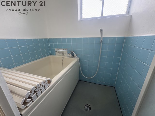 バス・シャワールーム　シンプルなお風呂です。