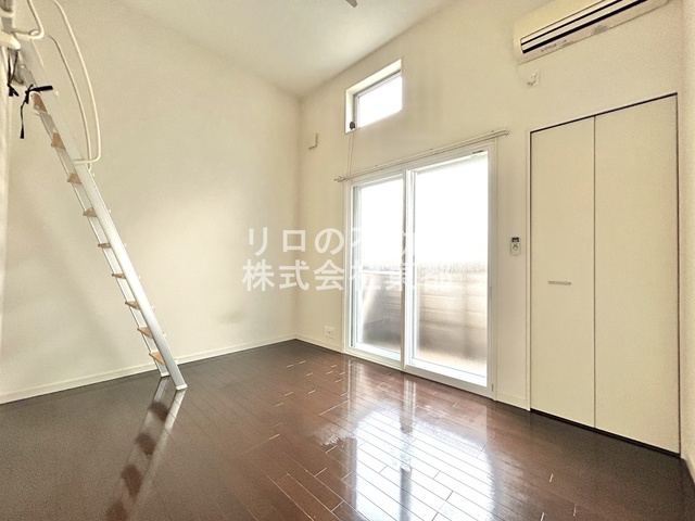 居室・リビング　明るい雰囲気で暮らしやすい！優しい質感の室内がオススメ☆