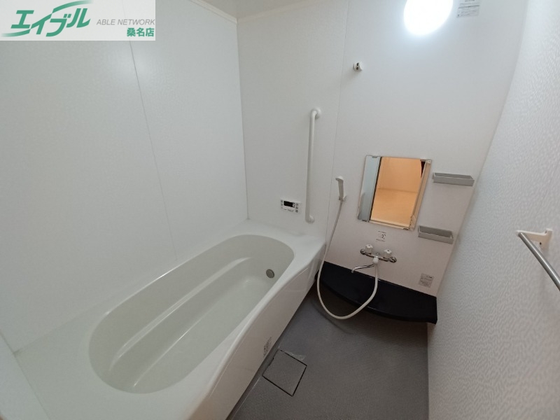 バス・シャワールーム　同型参考写真