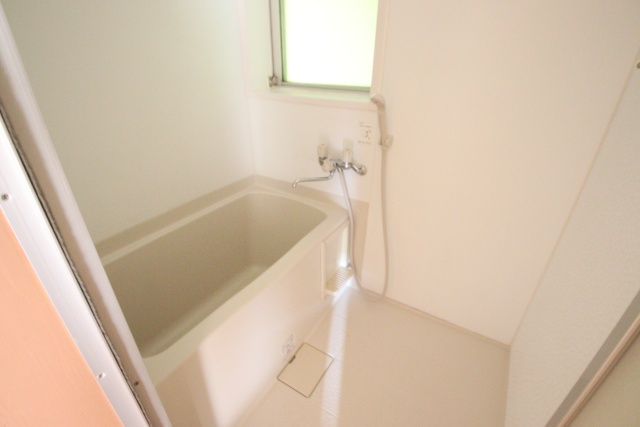 バス・シャワールーム　別室の参考写真です。※現況優先