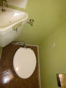 　トイレ　トイレ