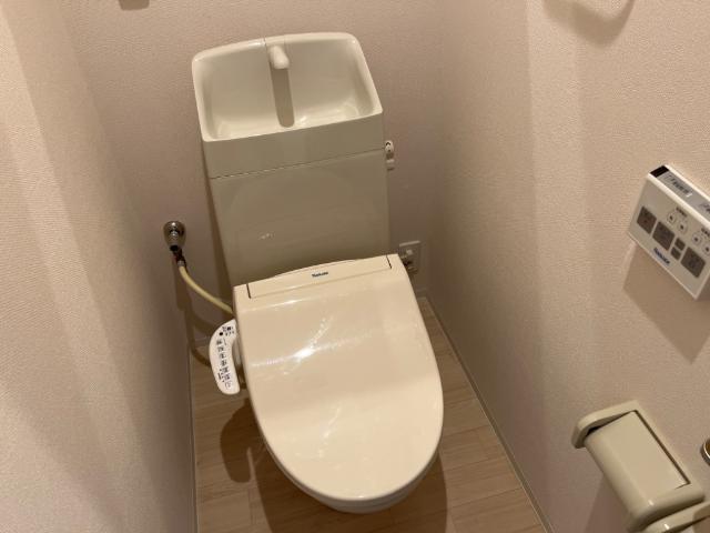 トイレ　シャワー付トイレ