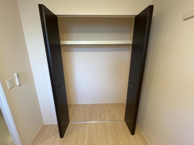 収納　洋室クローゼット