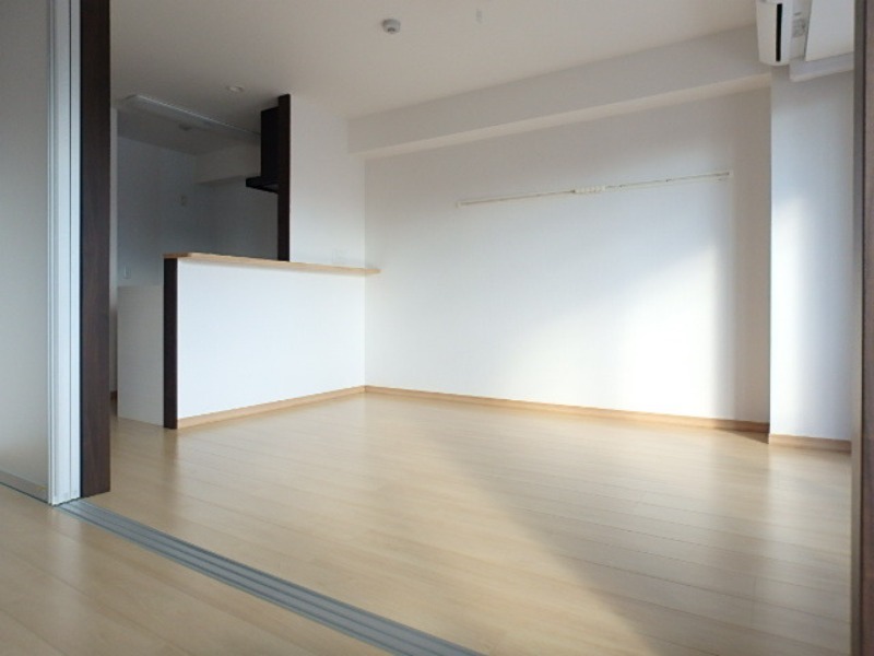 居室・リビング　図面と現状に相違がある場合には現状を優先