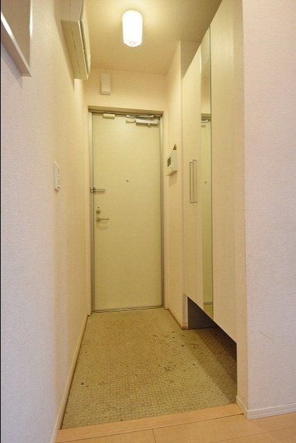 玄関　★お問い合わせはタウンハウジングまで★