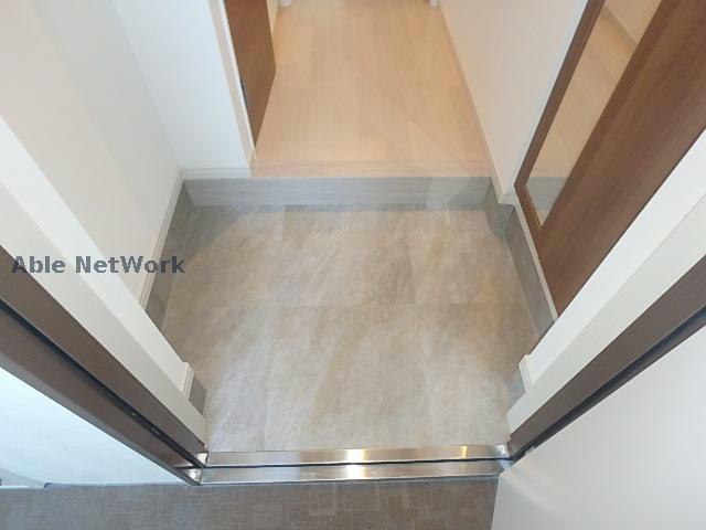 玄関　※同型タイプ　現況優先