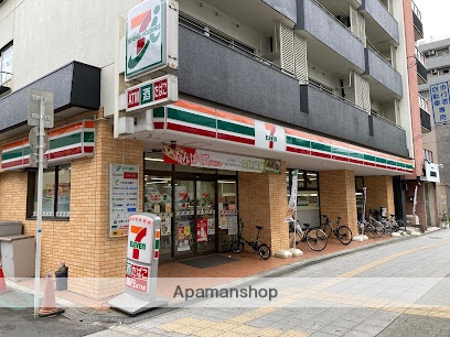 コンビニ　セブン－イレブン大阪南市岡３丁目店（コンビニ）まで496m