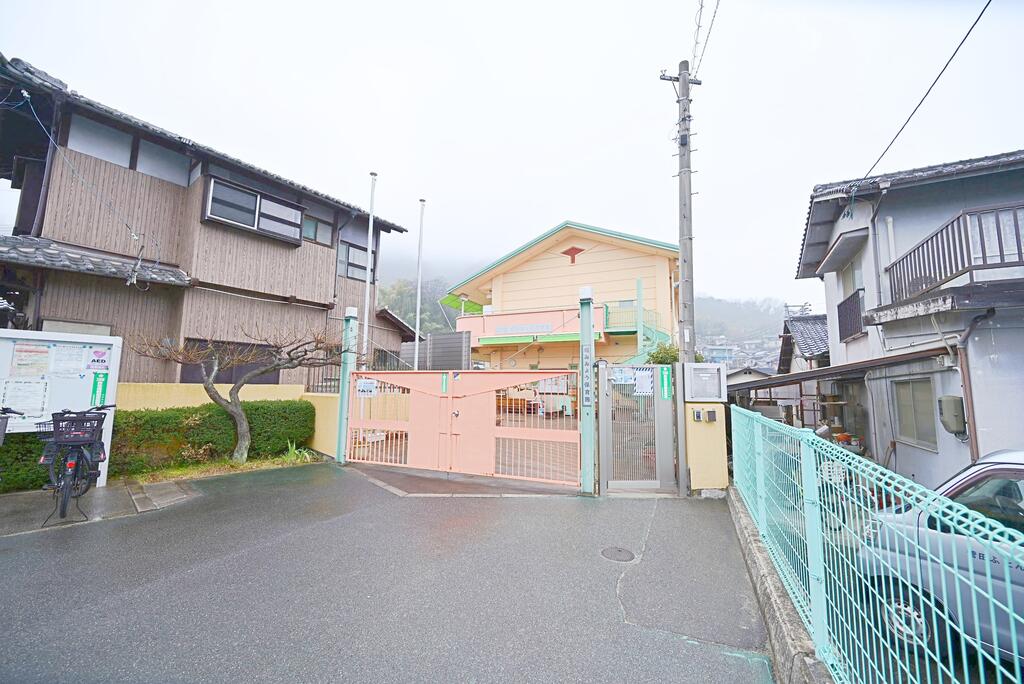 幼稚園・保育園　坂みみょう保育園（幼稚園・保育園）まで303m