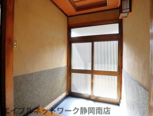 浜当目1丁目戸建の玄関写真