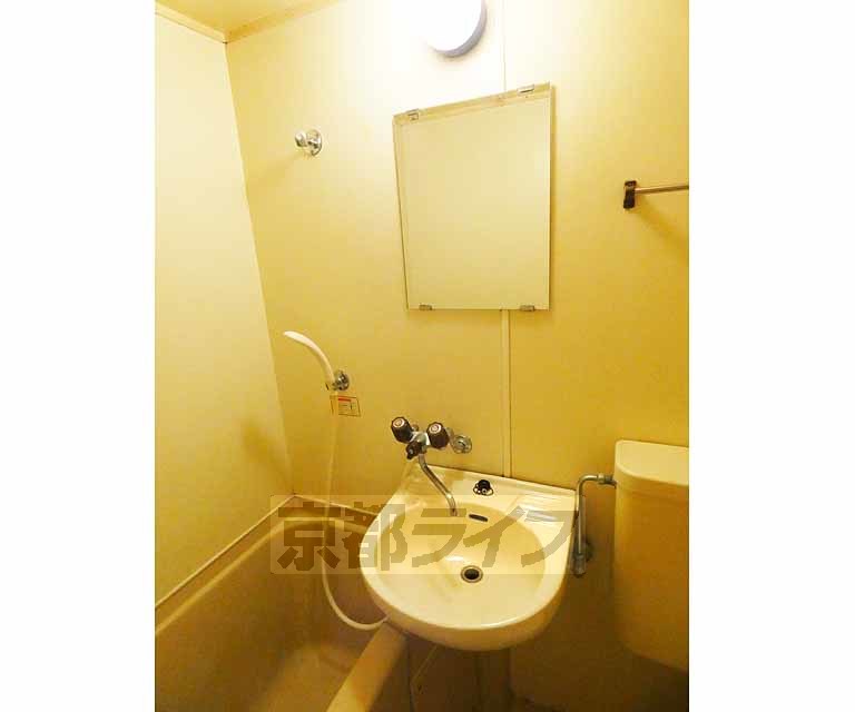 洗面設備　朝の準備はかどります。