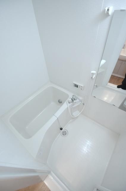 バス・シャワールーム　別号室の参考写真です。