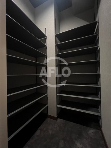 収納　セントリヴィエ大阪梅田　玄関収納