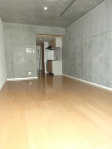 その他部屋・スペース　コンクリート打ち放し居室