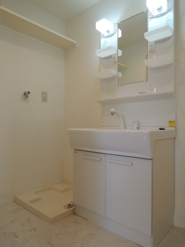 洗面設備　※参考写真