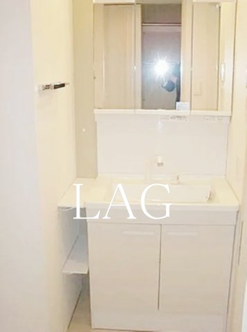 洗面設備　独立洗面台です。