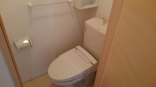 トイレ　温水洗浄便座機能付きトイレ☆