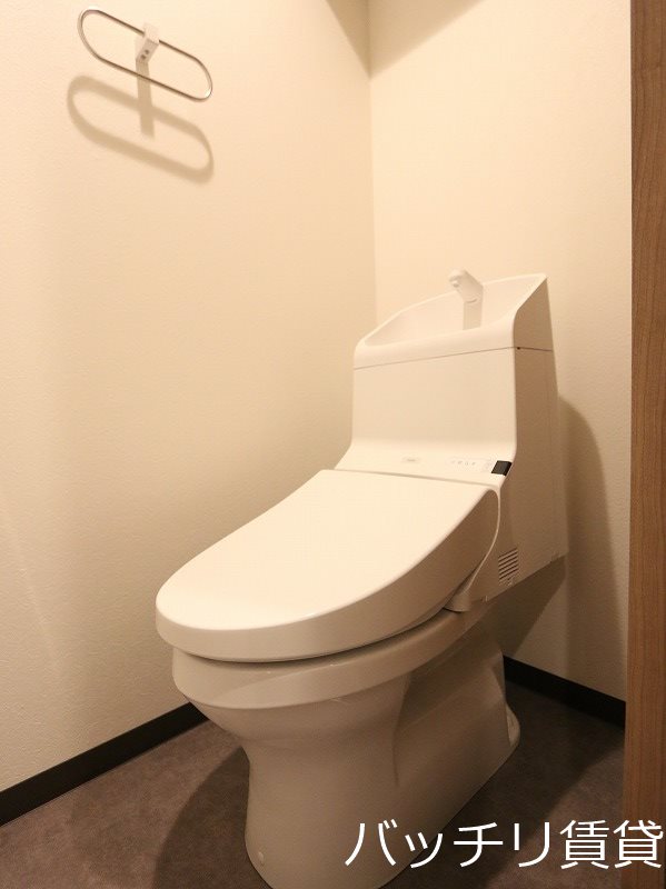 トイレ　写真は、別号室イメージの為、現状を優先致します