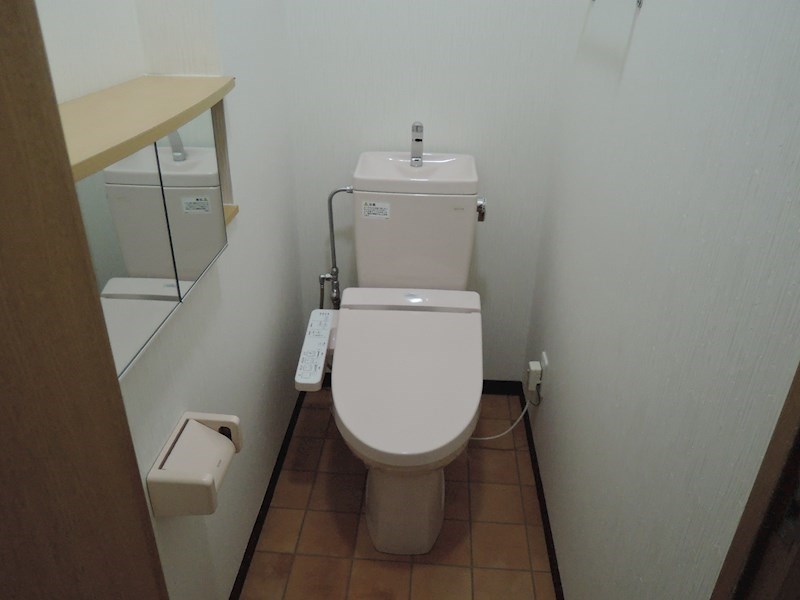 トイレ　ウォシュレット便座で快適！