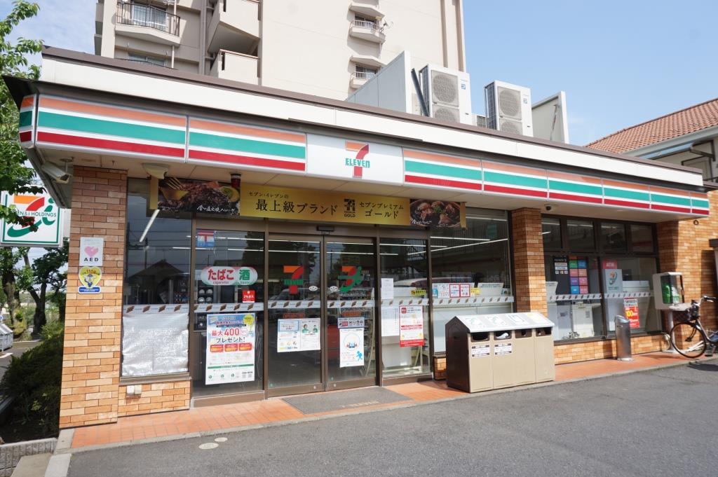 コンビニ　セブンイレブン 松戸小金原4丁目店（コンビニ）まで388m