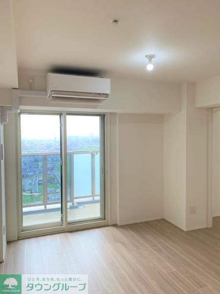 居室・リビング　※別部屋参考写真