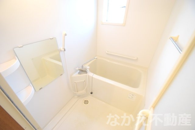 バス・シャワールーム　日々の疲れを癒すお風呂付です