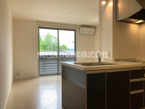 居室・リビング　１２帖の広いスペースのリビングルーム☆彡