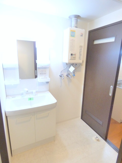 洗面設備　シャンプードレッサーです☆