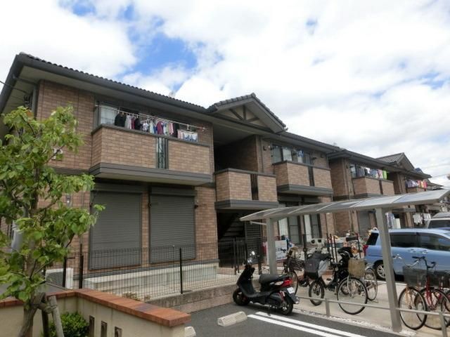 建物外観　大和ハウス施工のファミリー物件です♪